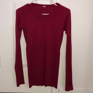 Lululemon swiftly tech long sleeve size 4